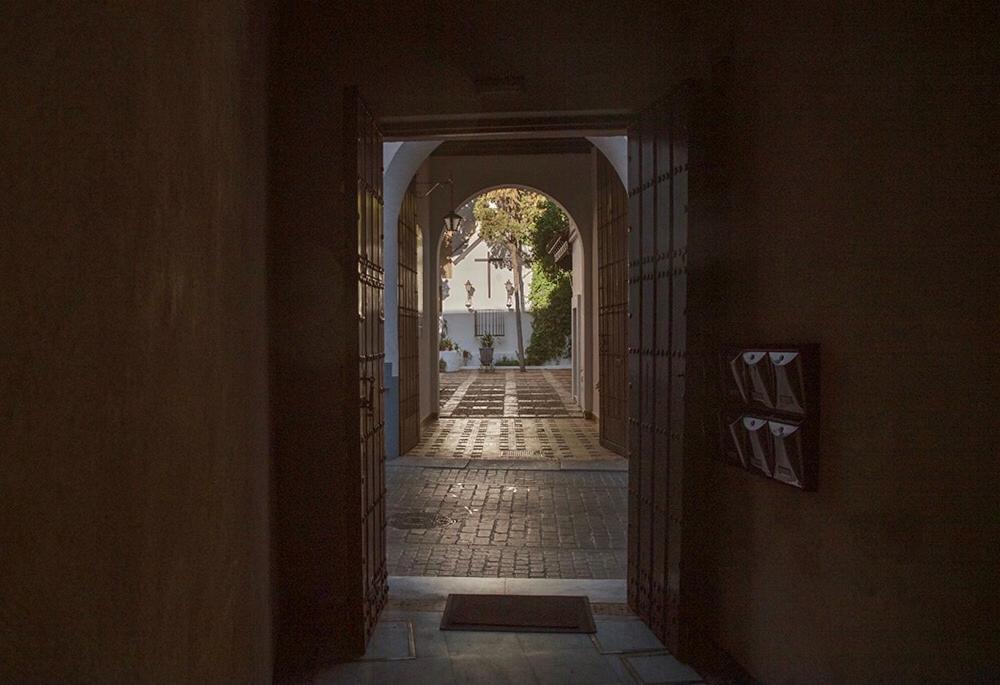 Casa Palacio Bustos Tavera Севілья Екстер'єр фото